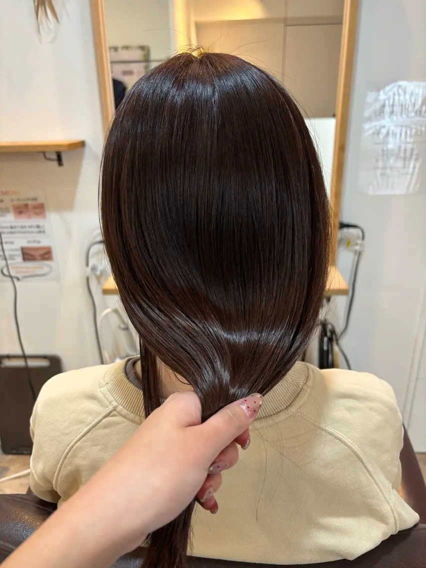 カラー ダブルカラー ハイトーンカラー ボブ 髪質改善 縮毛矯正 RISE SWELL 江坂momoneのヘアスタイル