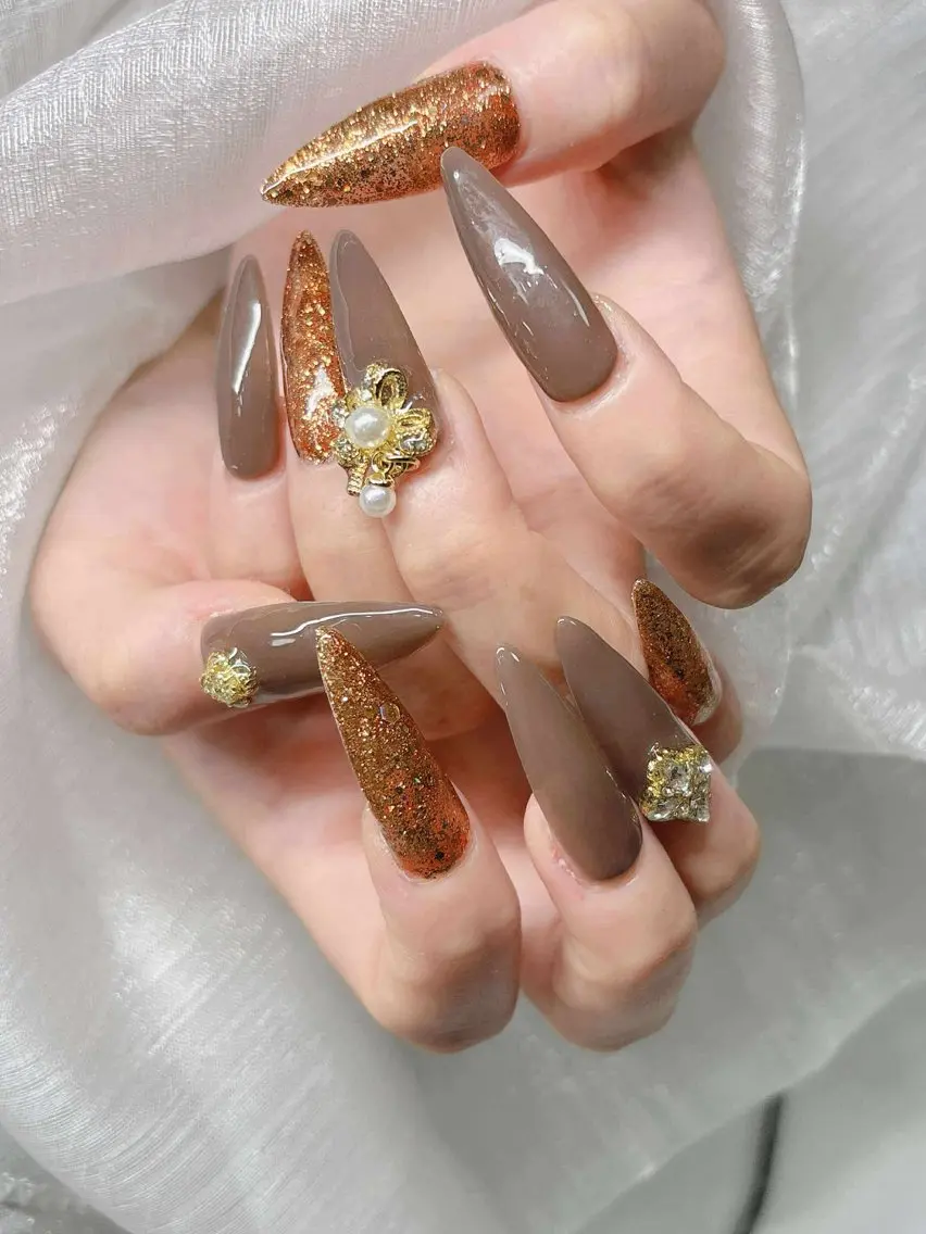 ネイル ハンドネイル Lee Nailsのネイルデザイン
