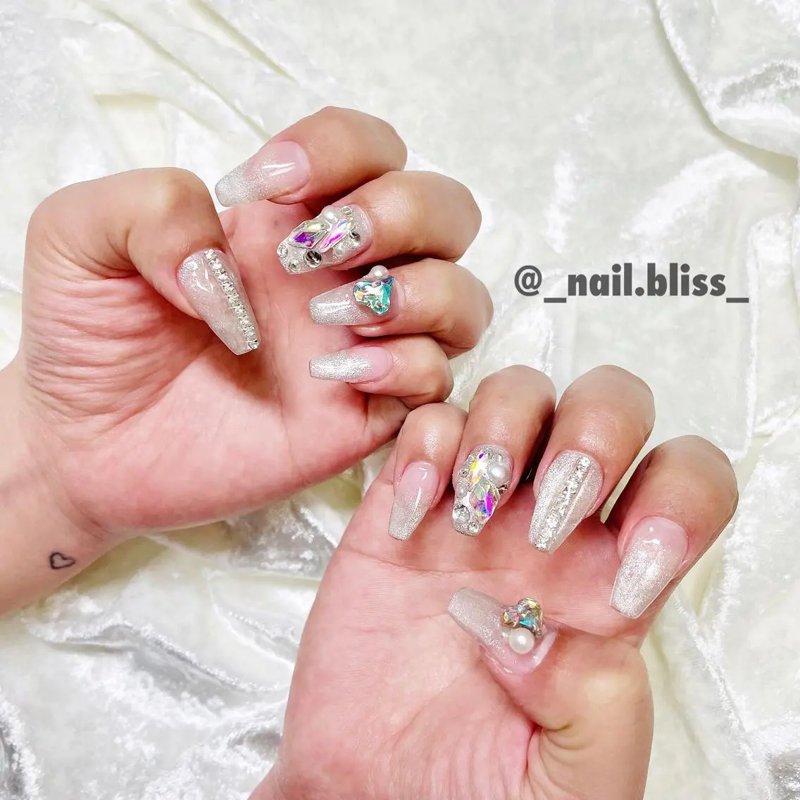 ネイル マグネットネイル ハンドネイル NAIL BLISSのネイルデザイン