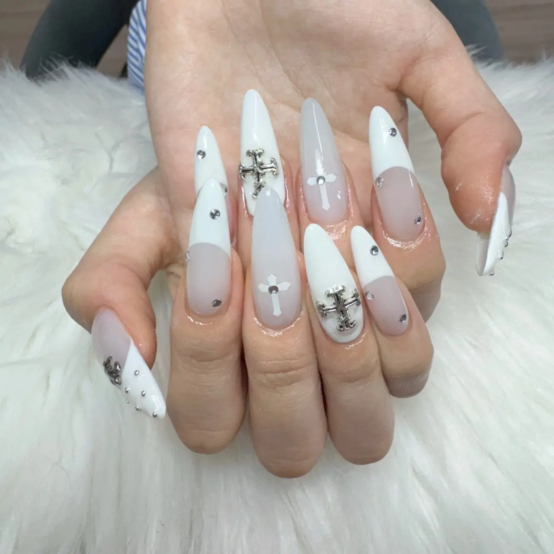 ネイル ハンドネイル 🎀nana🫧 ワンホンネイル🎀のネイルデザイン