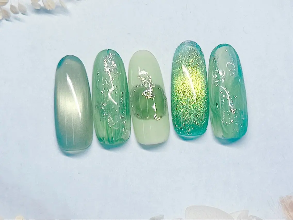 ネイル マグネットネイル ニュアンスネイル オフィスネイル ワンカラーネイル ピンク ハンドネイル Salon GEM(ジェム)のネイルデザイン
