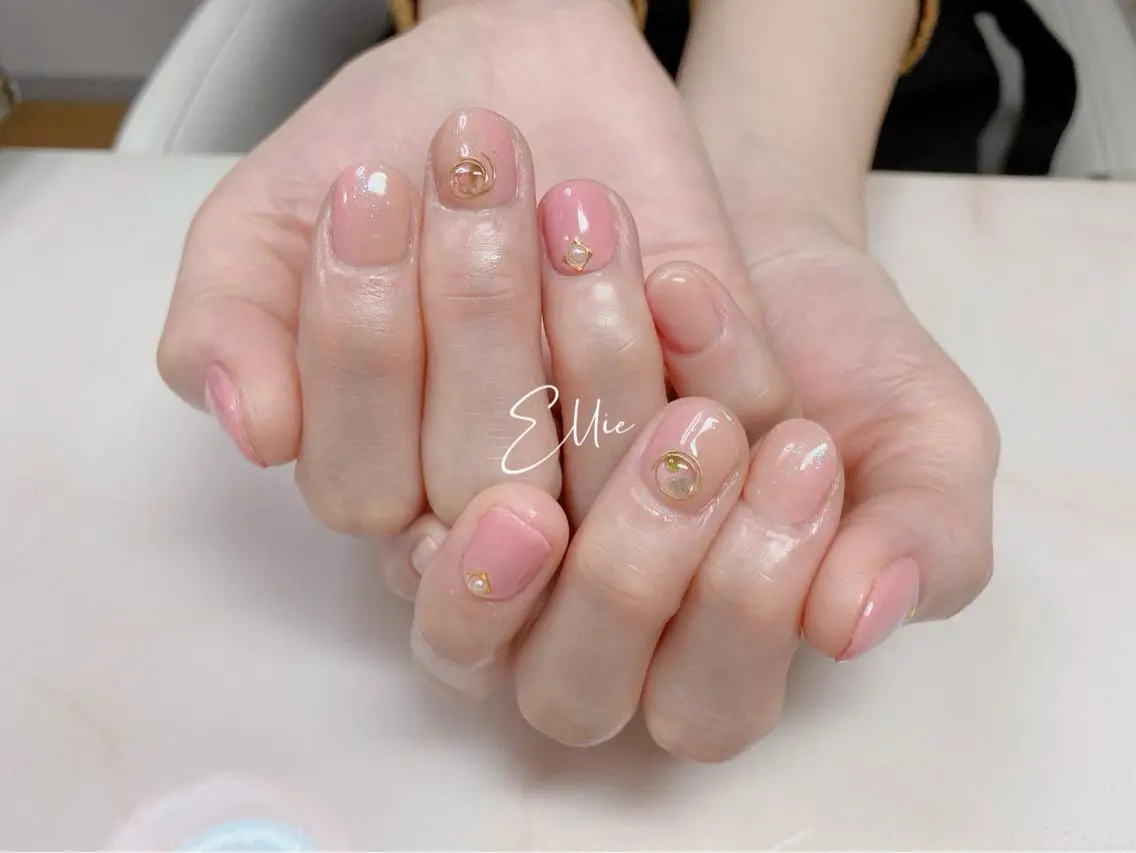 ネイル ハンドネイル ハンドケア 閨匠ビューティサロン 新橋店♡Ellieのネイルデザイン
