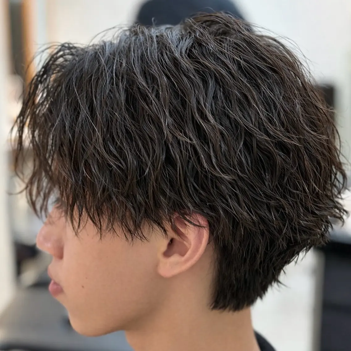 パーマ メンズ センターパート メンズパーマ ツイストスパイラルパーマ スパイラルパーマ カット パーマ 男の理想を叶える🔥 メンズパーマ特化|関のヘアスタイル
