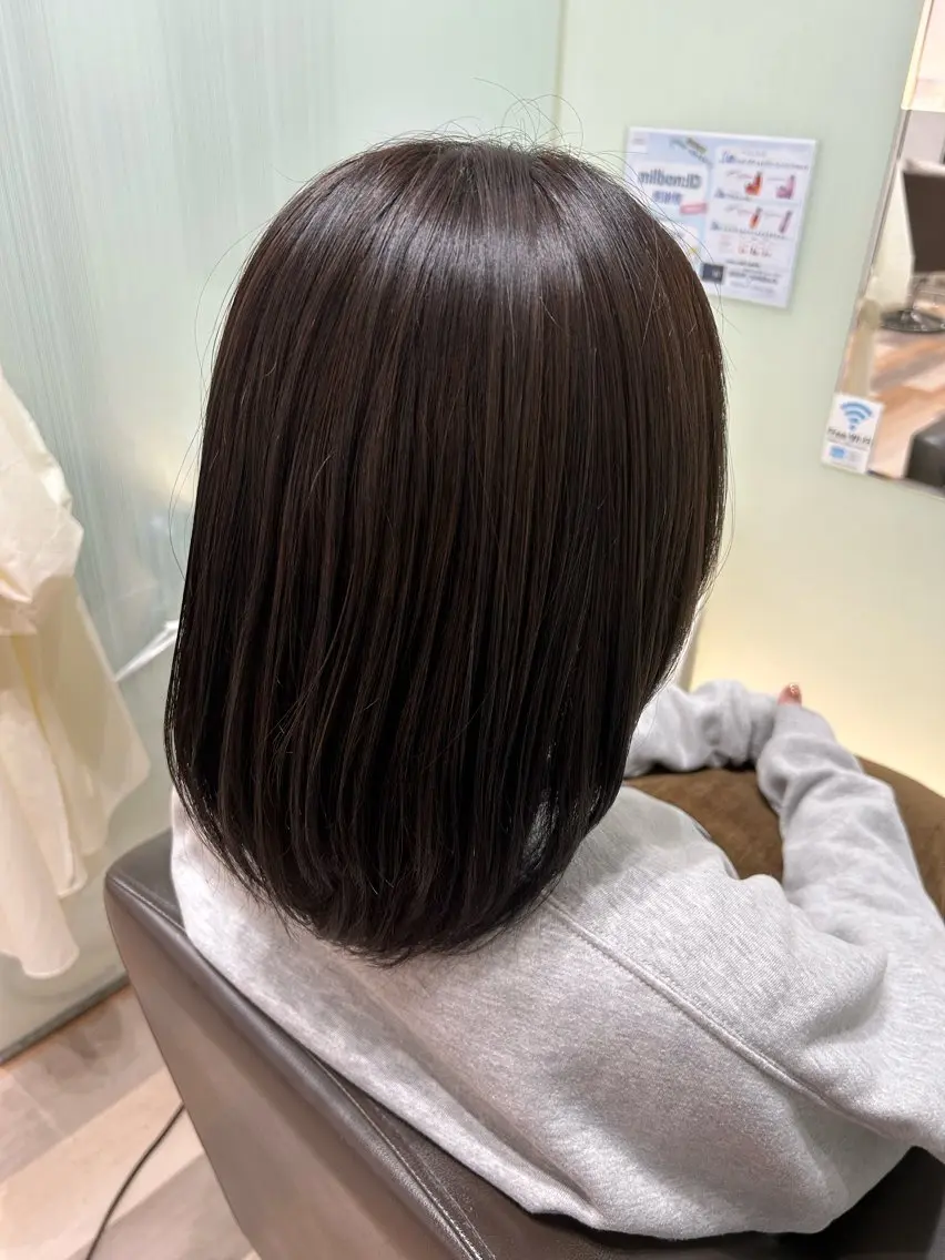 セミロング アッシュ ヘアカラー カット⚡️カラー🫧 募集中/愛海のヘアスタイル