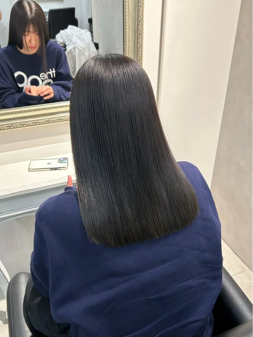 ミディアム カット ヘアカラー トリートメント えり 堀江/ボブ /レイヤー/艶髪のヘアスタイル
