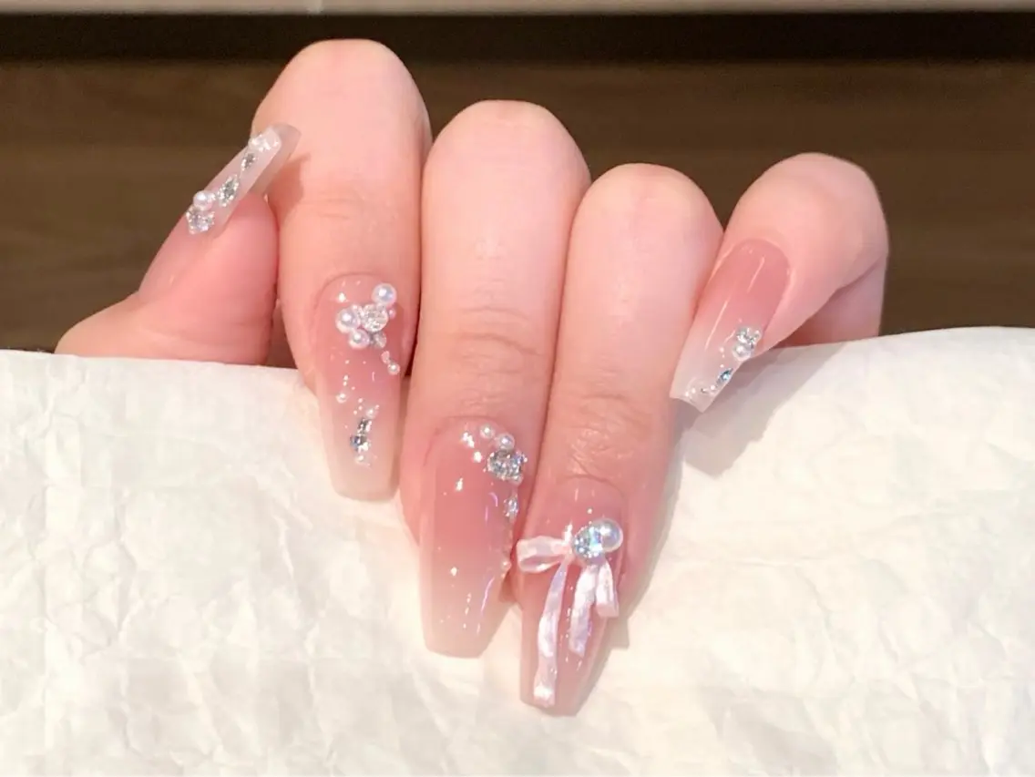 ネイル ブラウン フットネイル フレンチネイル グラデーション 氷ネイル・うるうるネイル ハンドネイル Mixx Nail_ Studioのネイルデザイン