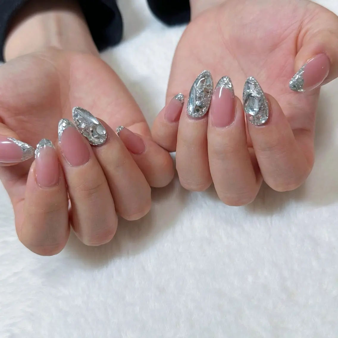 セミロング yuka ⭐︎のネイルデザイン