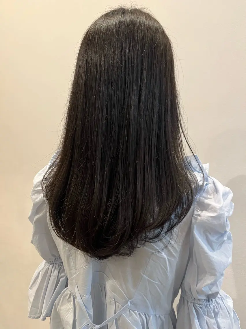 ロング カラー グレージュ オリーブグレージュ オリーブグレー utsumi uran 吉祥寺のヘアスタイル