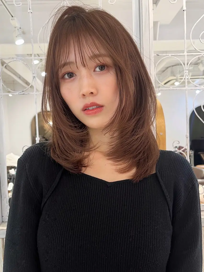 セミロング カラー ブラウンカラー ココアブラウン レイヤーカット カット ヘアカラー 【韓国ヘア×透明感 カラー】笹谷 莉未のヘアスタイル