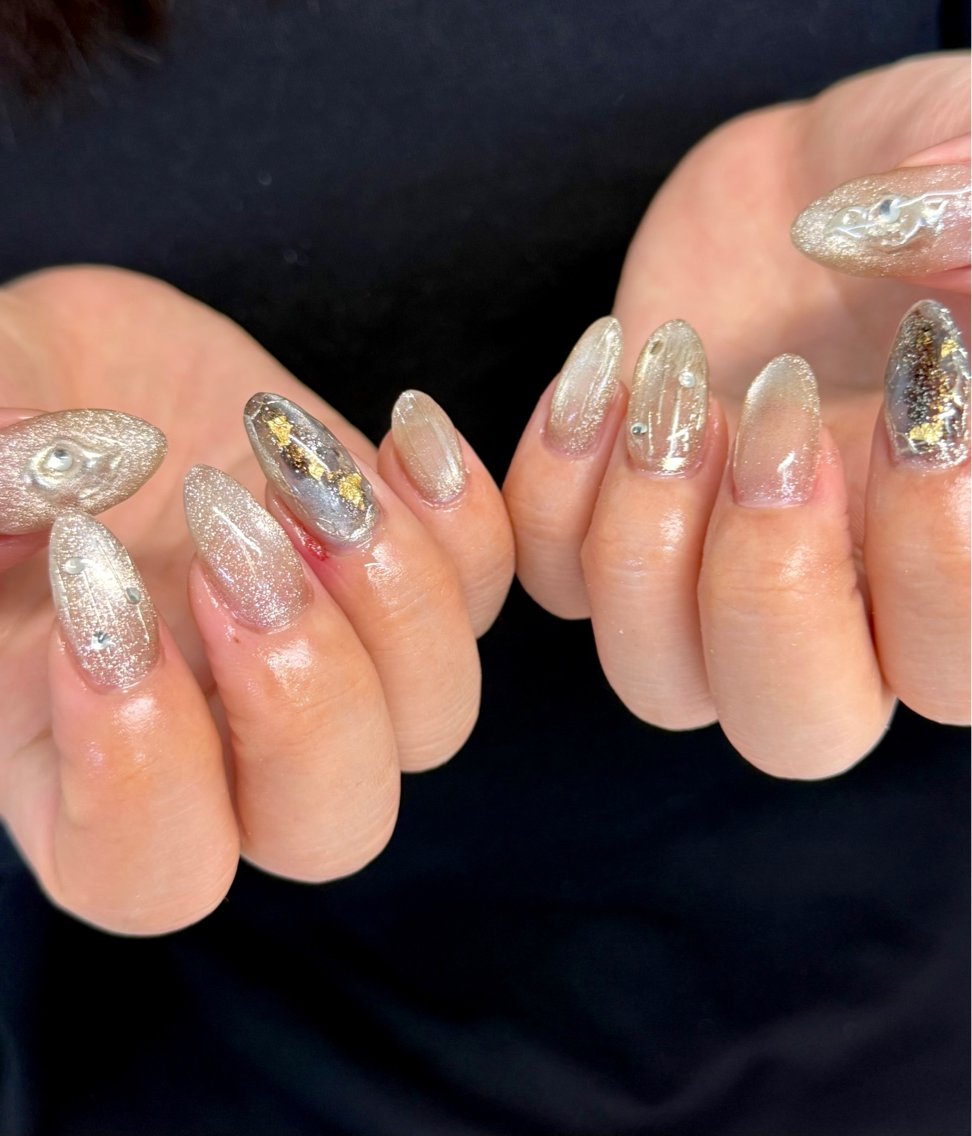 ネイル 🌙Reyel mipoのネイルデザイン