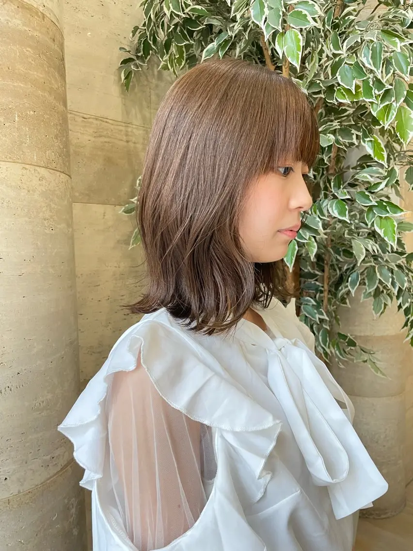 ミディアム 透明感/エクステ Veluaのヘアスタイル