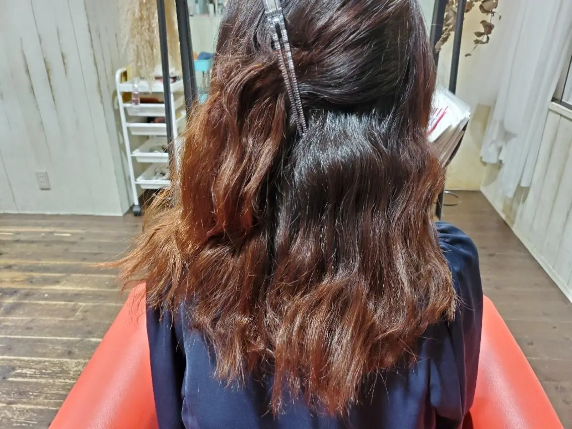 ロング 酸性ストレート パ ルのヘアスタイル