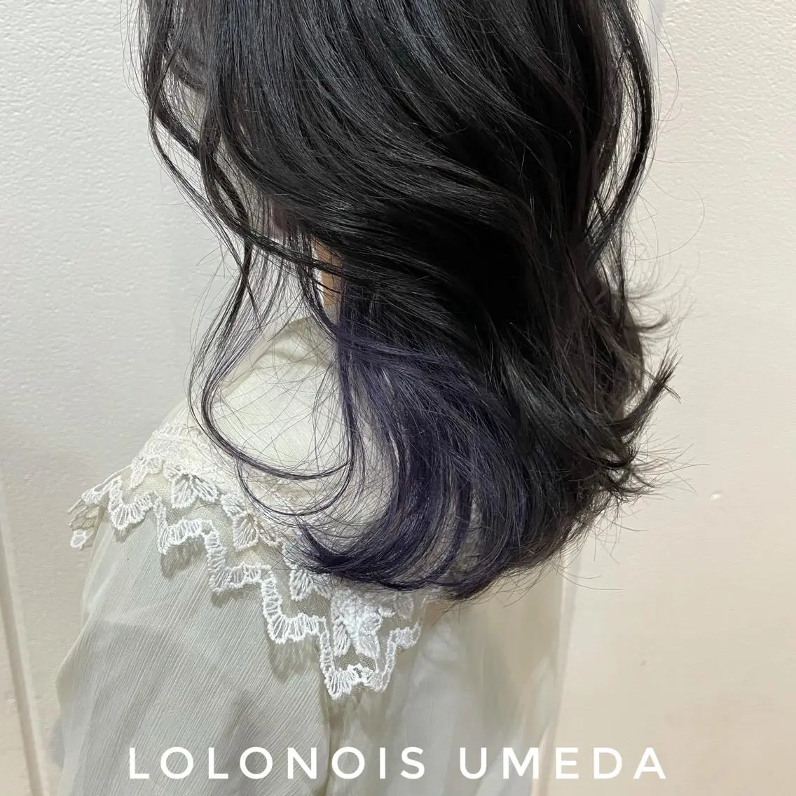 セミロング カラー ディープラベンダー インナーカラー ラベンダーカラー Lolonois梅田 /Okazaki:)のヘアスタイル
