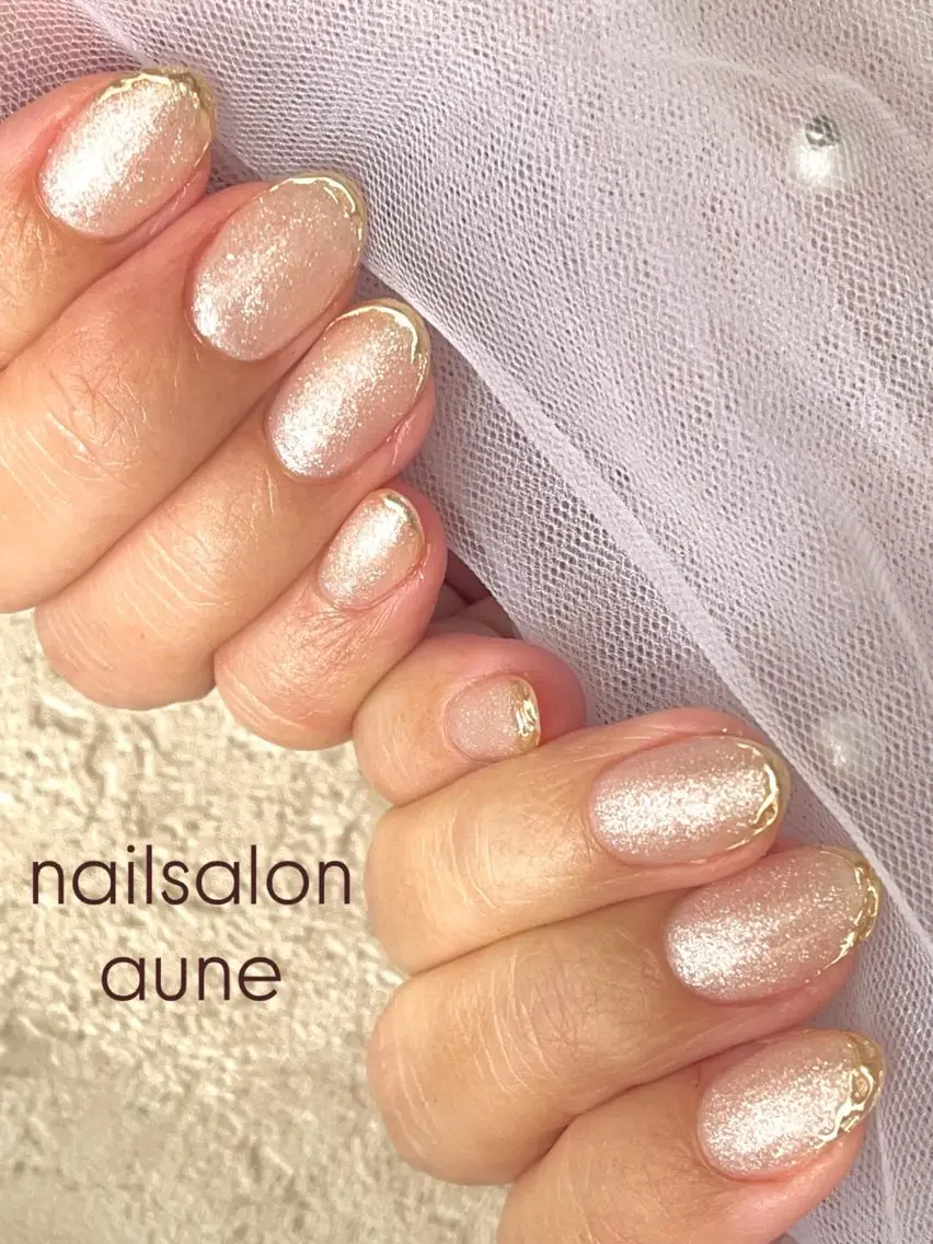 ネイル ミラーネイル nailsalon auneのネイルデザイン