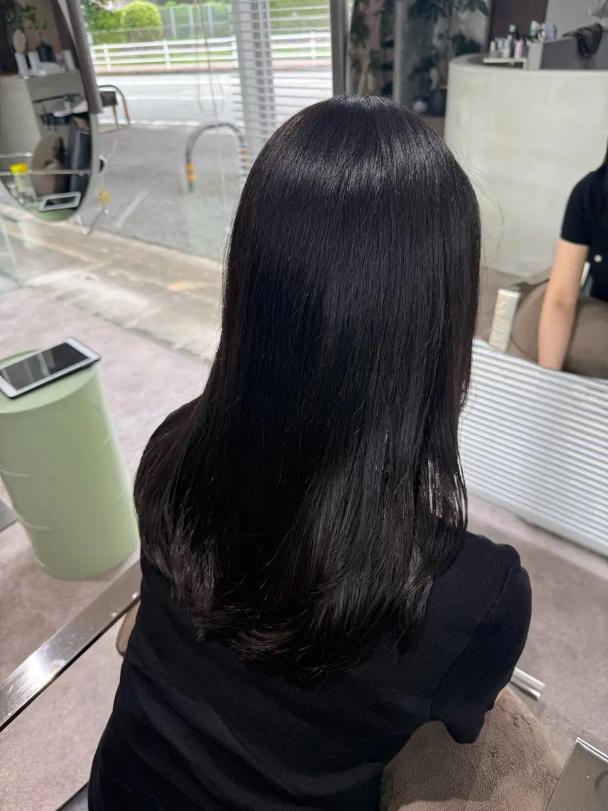 セミロング カラー ヘアカラー qpulaあいみ 透明感カラーのヘアスタイル