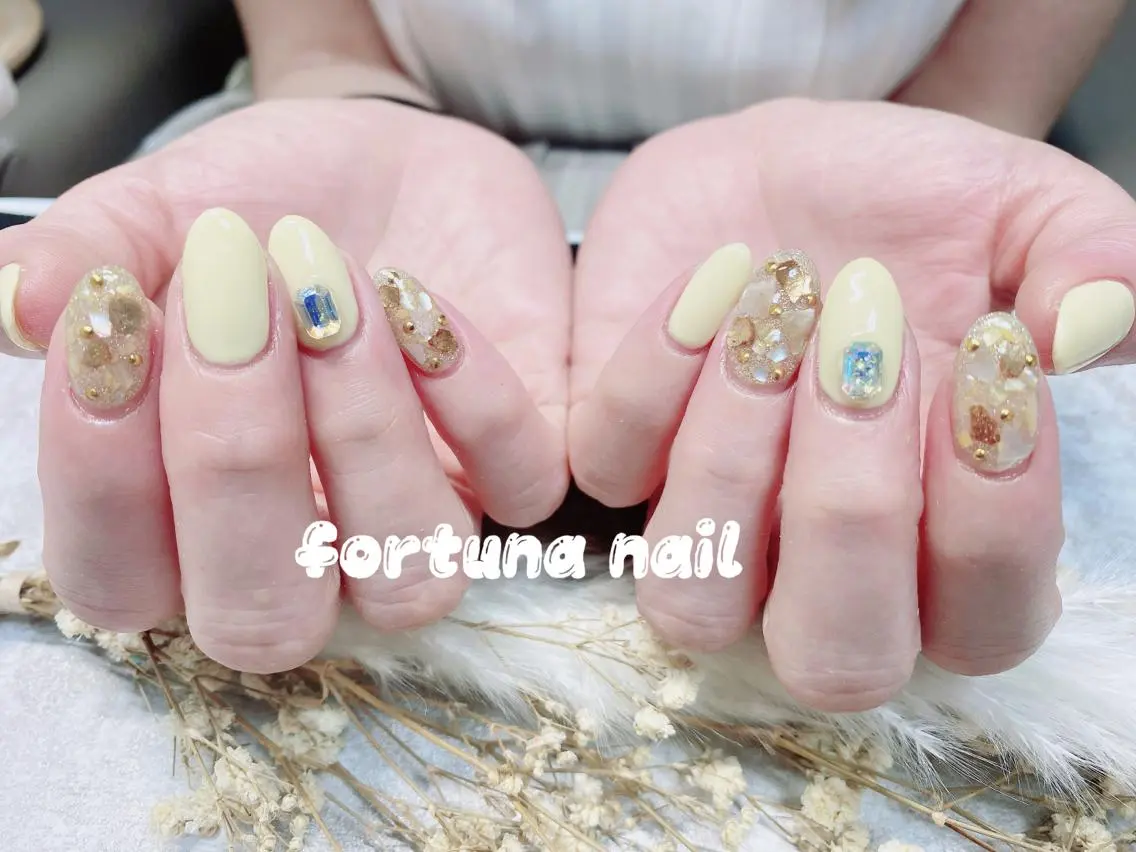 ネイル Nail •Head スパFortunaのネイルデザイン