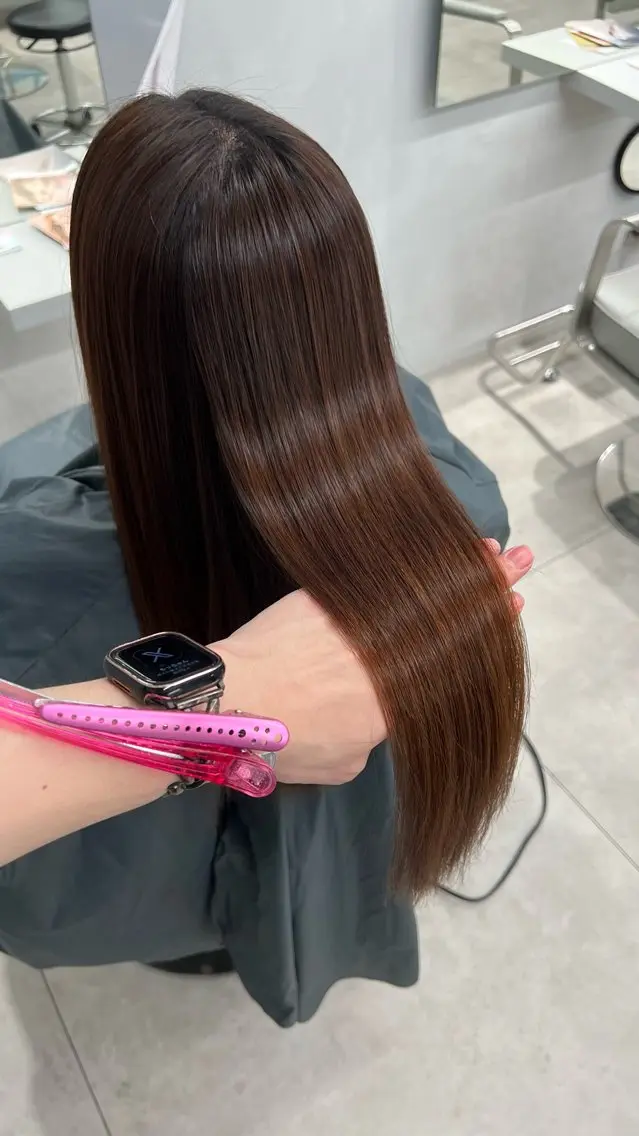 ロング パーマ 髪質改善 縮毛矯正 金曜日インナーカラー モデル募集✨️NOAのヘアスタイル
