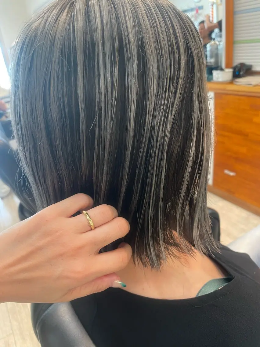 ミディアム カラー ブリーチ ヘアカラー トリートメント 通い続けられるサロン ママ美容師　明日香のヘアスタイル