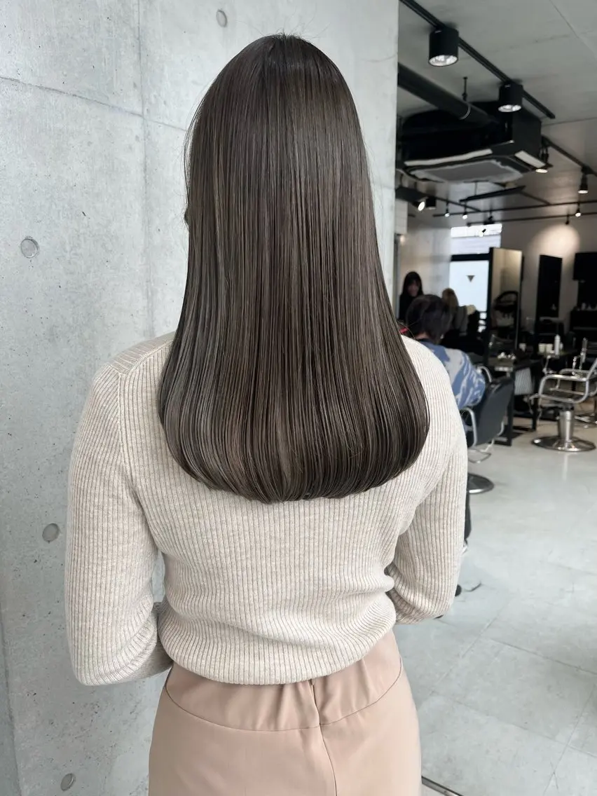 ロング カラー パーマ ヘアアレンジ 透明感/オリーブ/ グレージュ/YUKAのヘアスタイル