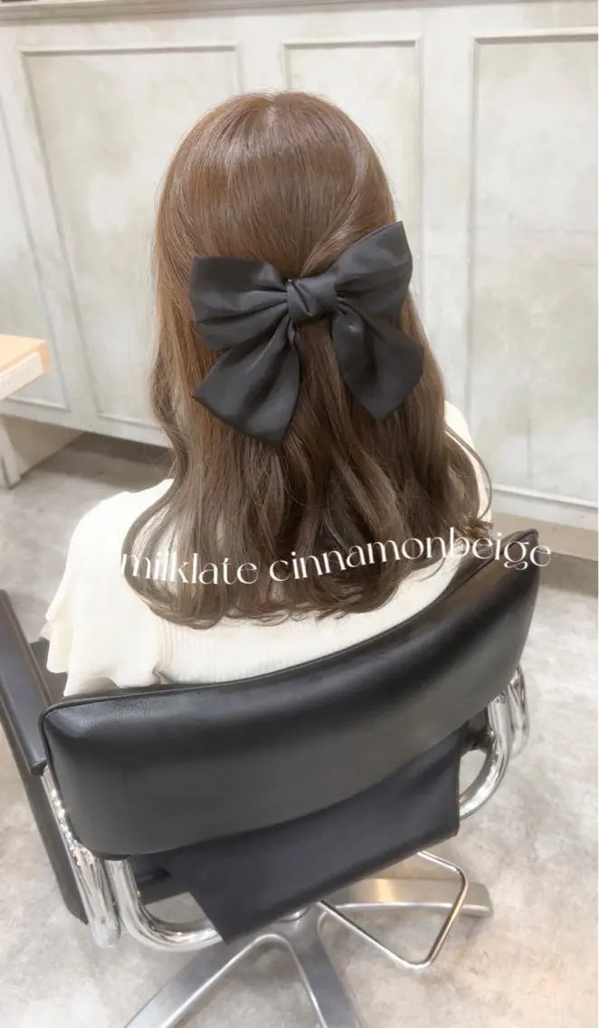 ミディアム カラー misaki🎀 まろみ透け感カラーのヘアスタイル