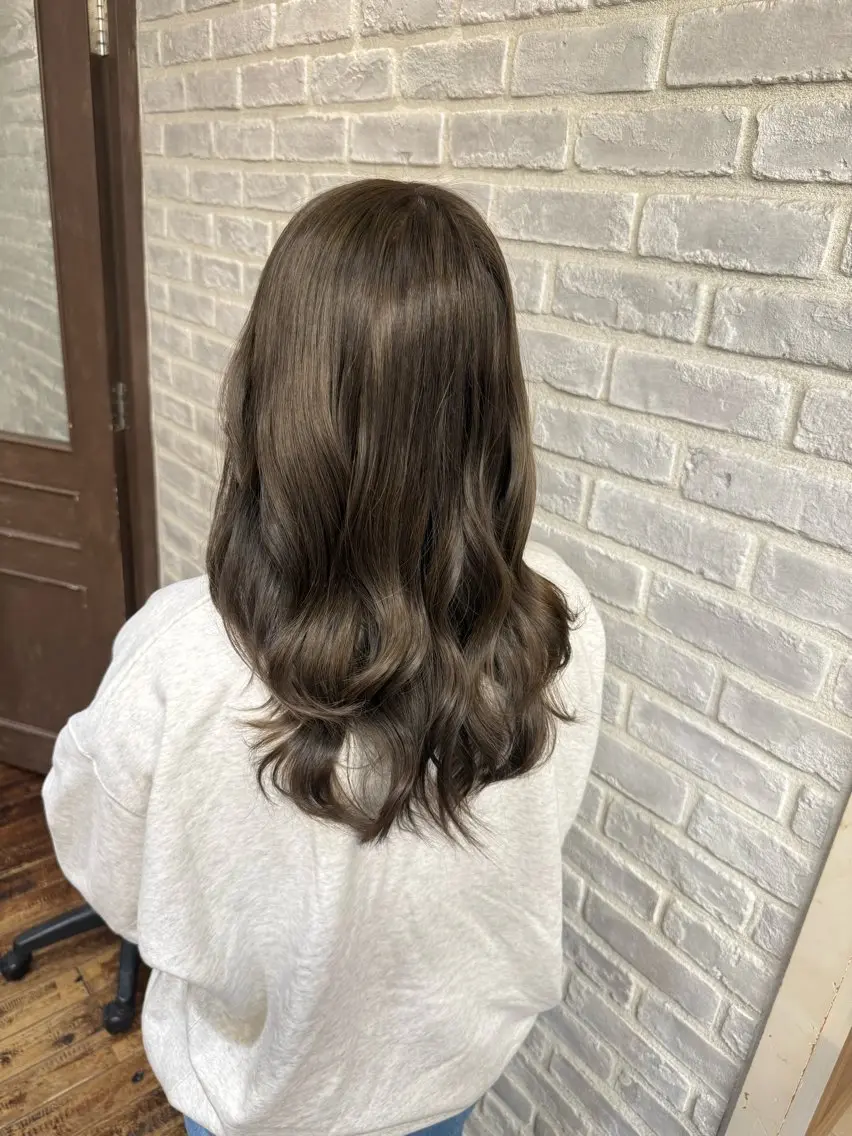 ロング カラー カット ヘアカラー トリートメント 韓国ヘア・アイ 」サナのヘアスタイル