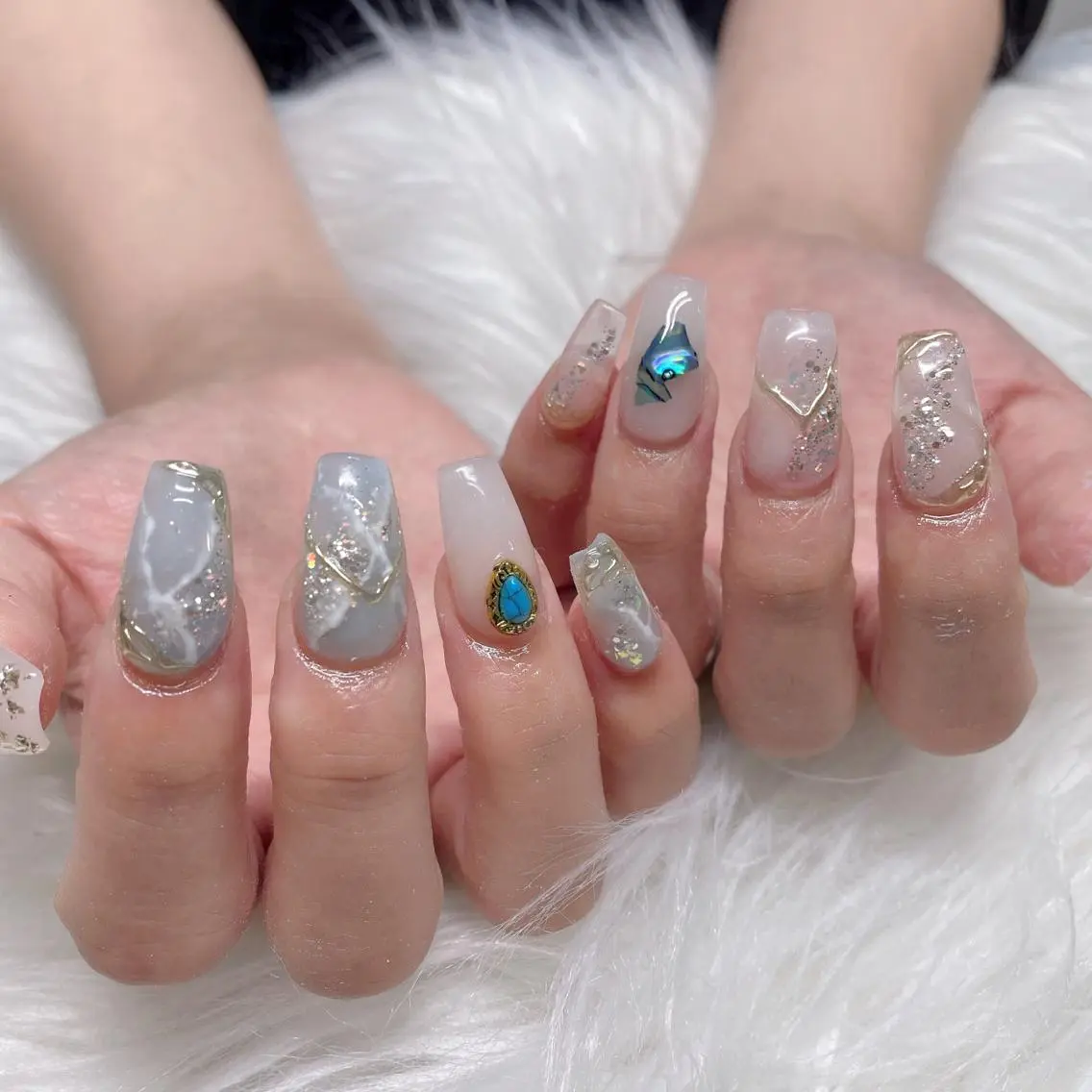 ミディアム ネイル Y. Sのネイルデザイン