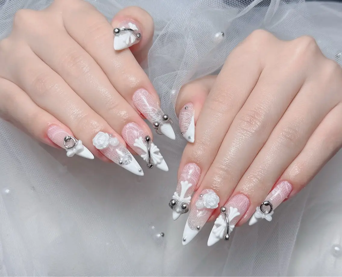ネイル チークネイル 長さ出し フラッシュネイル フレンチネイル グラデーション ハンドネイル Lenie Nail Salonのネイルデザイン