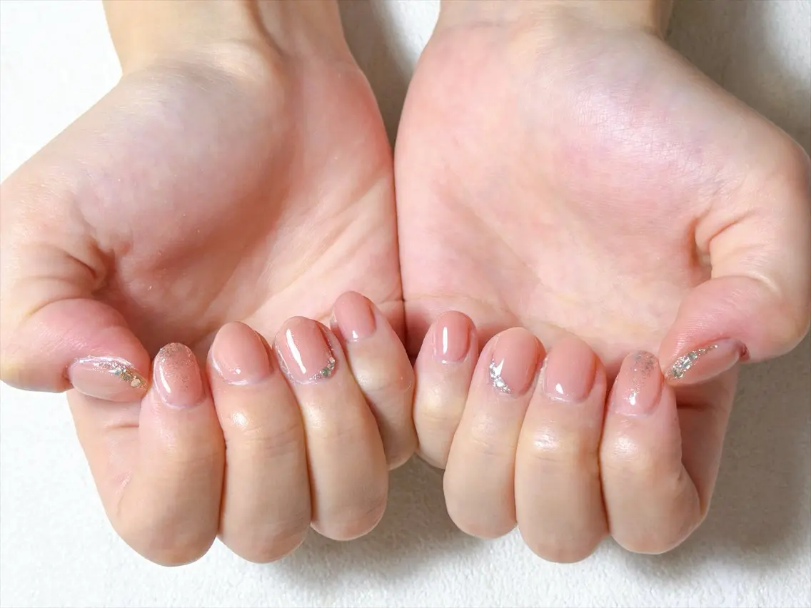 ネイル アニマル柄 オーロラネイル フットネイル フレンチネイル ジェルネイル ハンドネイル mogunail &blowのネイルデザイン