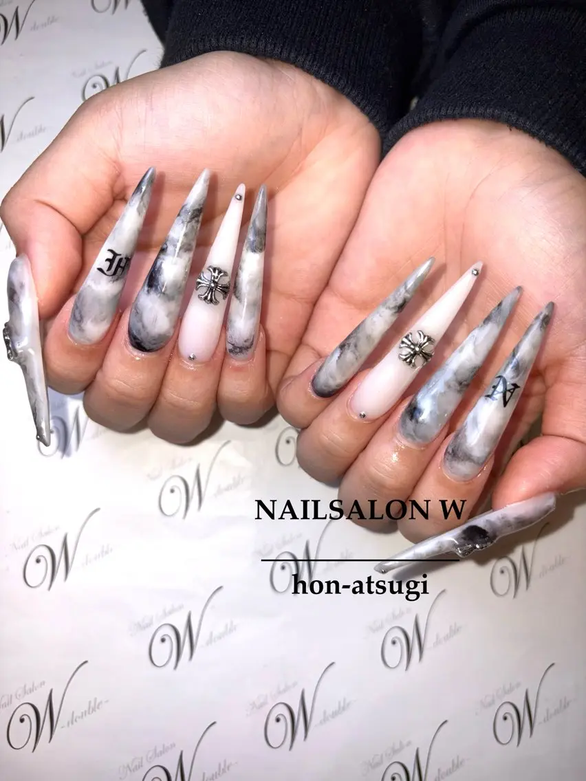 ネイル アートネイル ジェルネイル ロングネイル スカルプネイル ワンホンネイル ハンドネイル ネイルサロン ダブルのネイルデザイン