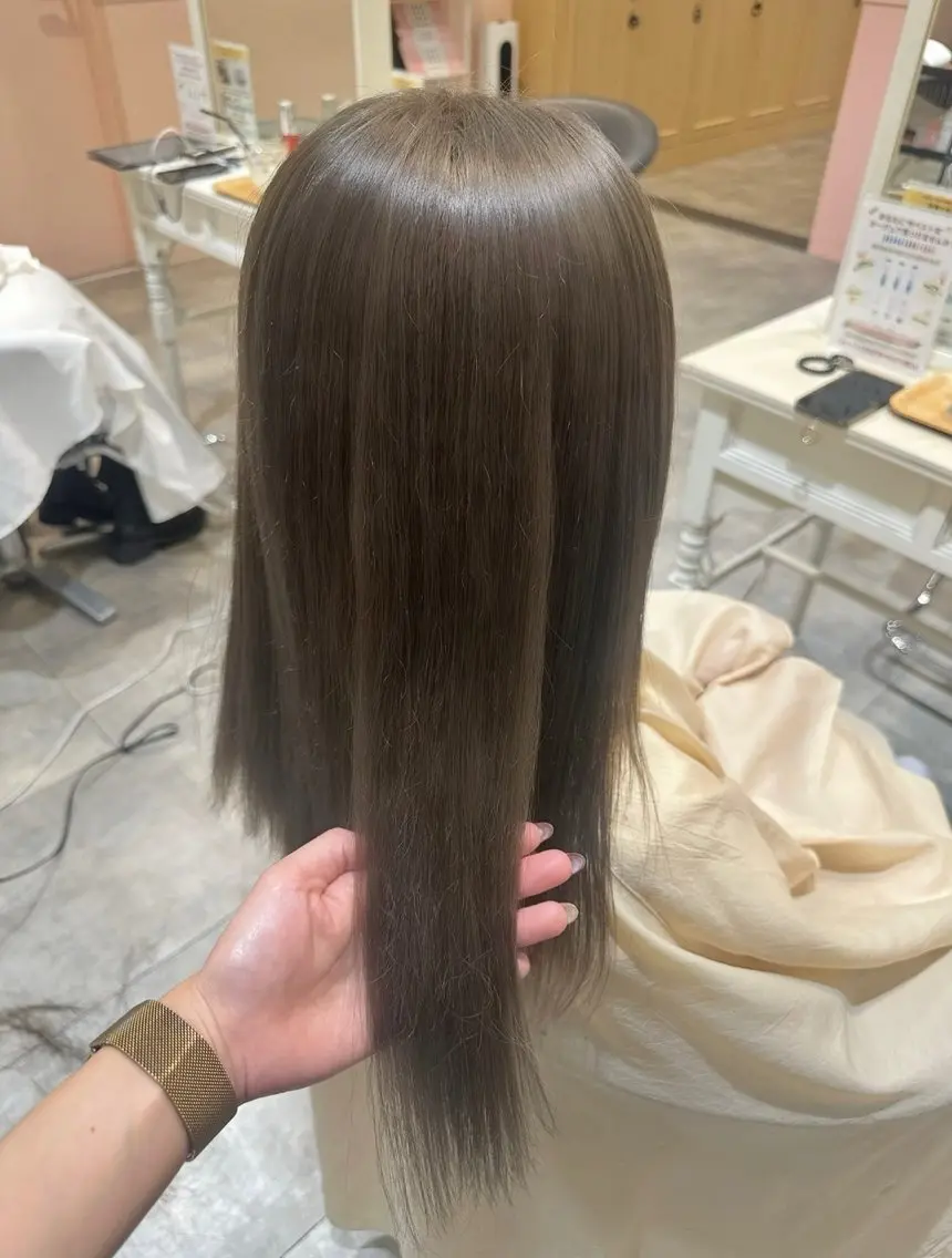 カラー カット ヘアカラー トリートメント ヘッドスパ レイヤーカット/ 艶 カラー/Manakaのヘアスタイル