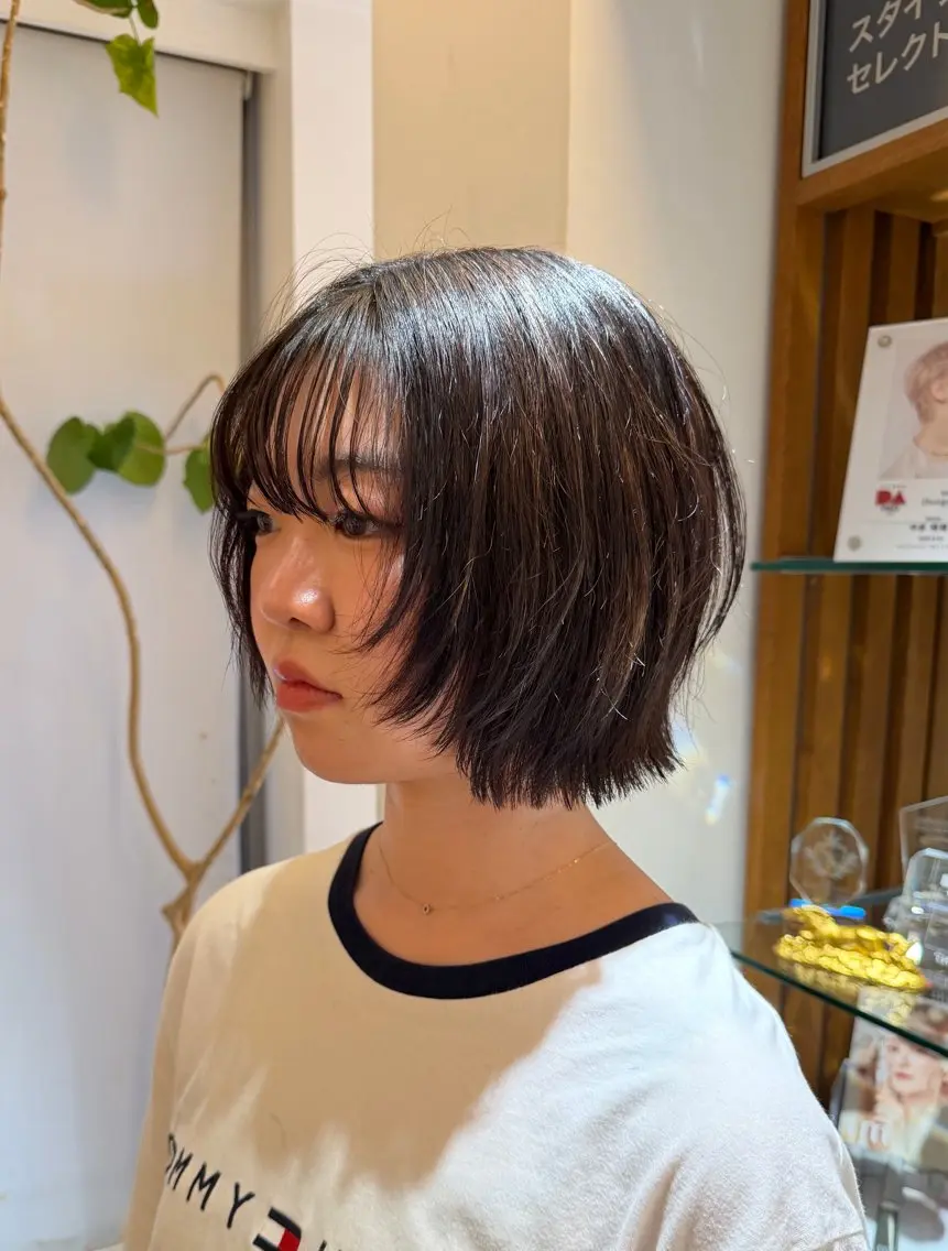 ミディアム 岸 奈々香のヘアスタイル