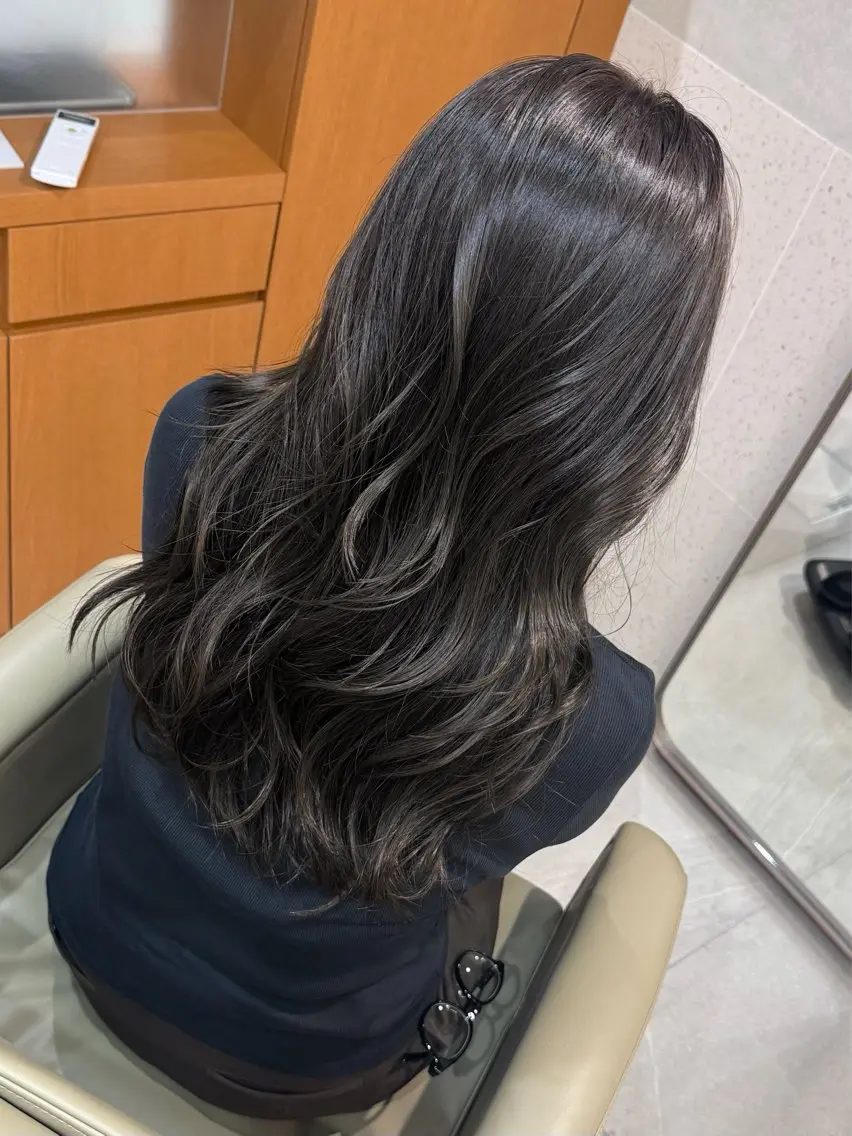 ロング カット ヘアカラー トリートメント MISATO THIRD SHOPのヘアスタイル