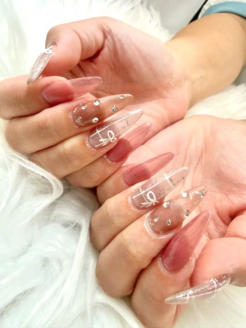 ネイル I. AYUMIのネイルデザイン