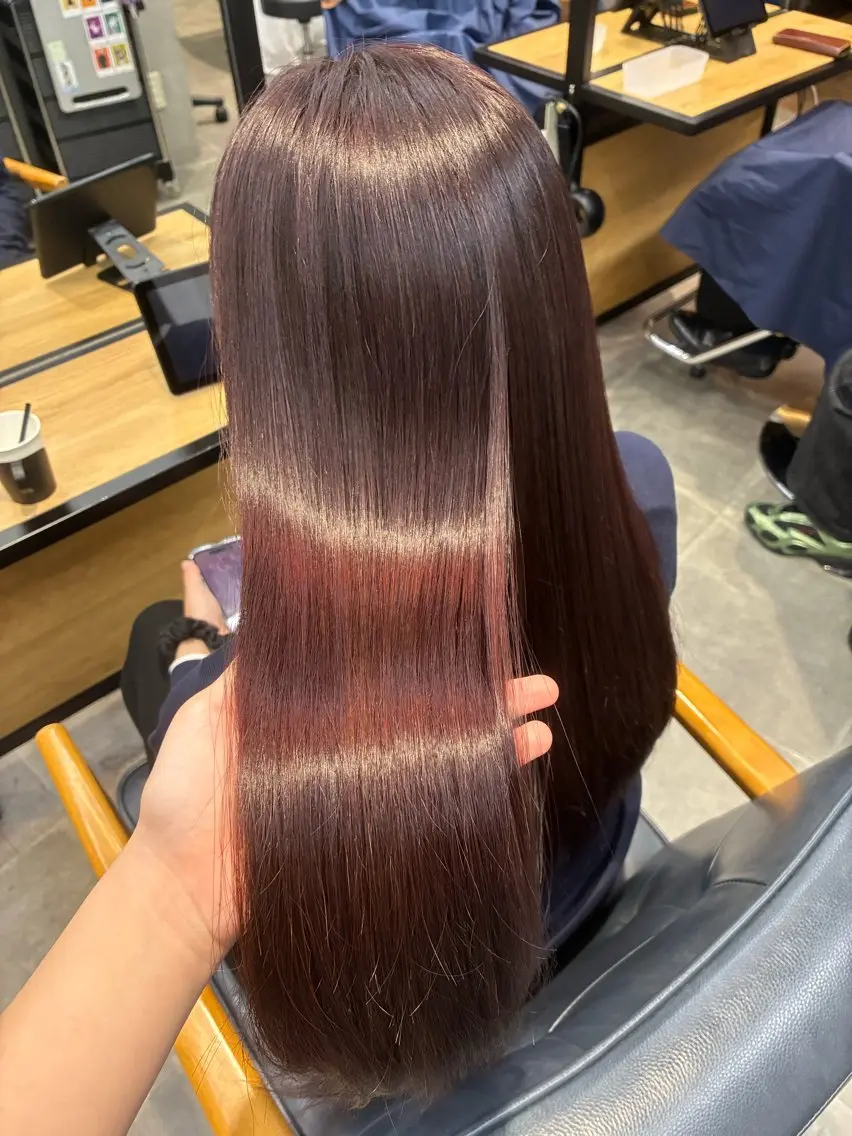 カラー ブリーチ カシス ブリーチなしカラー レッドカラー ヘアカラー トリートメント 透明感カラー🌟梅田 🌟Shinobuのヘアスタイル