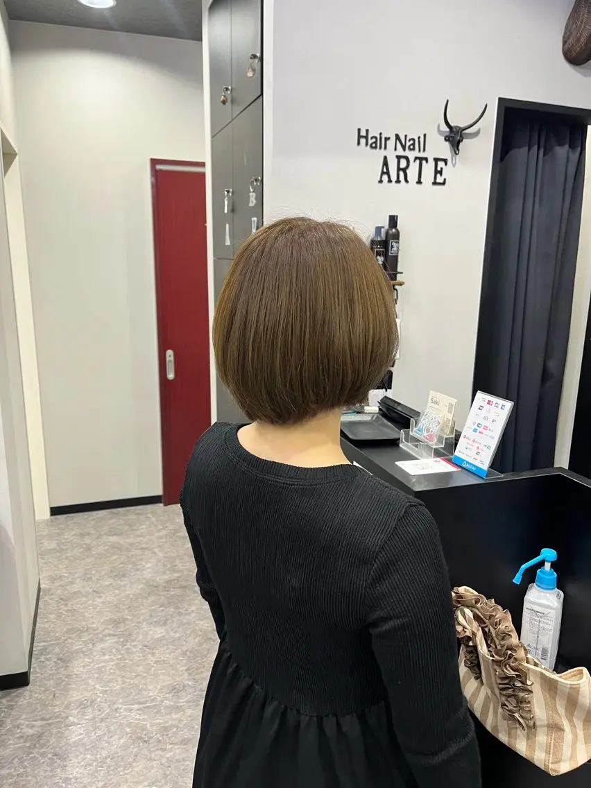 ショート カラー ヘアカラー 友滝 真菜美のヘアスタイル