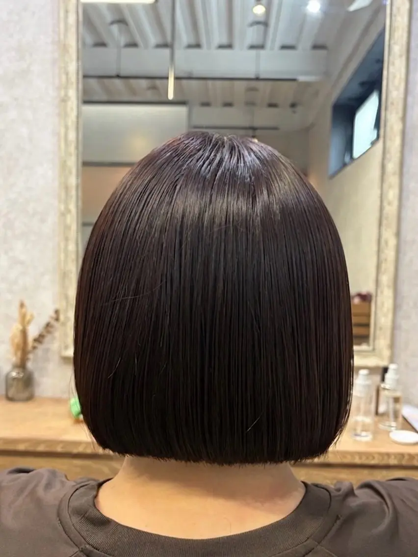 ミディアム ボブ.艶髪 髪質改善.縮毛矯正のヘアスタイル