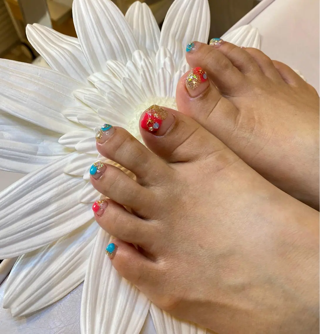 ネイル フットネイル 持ち込み 夏ネイル ♢ME2ROOM♢ #巻き爪#リラクのネイルデザイン