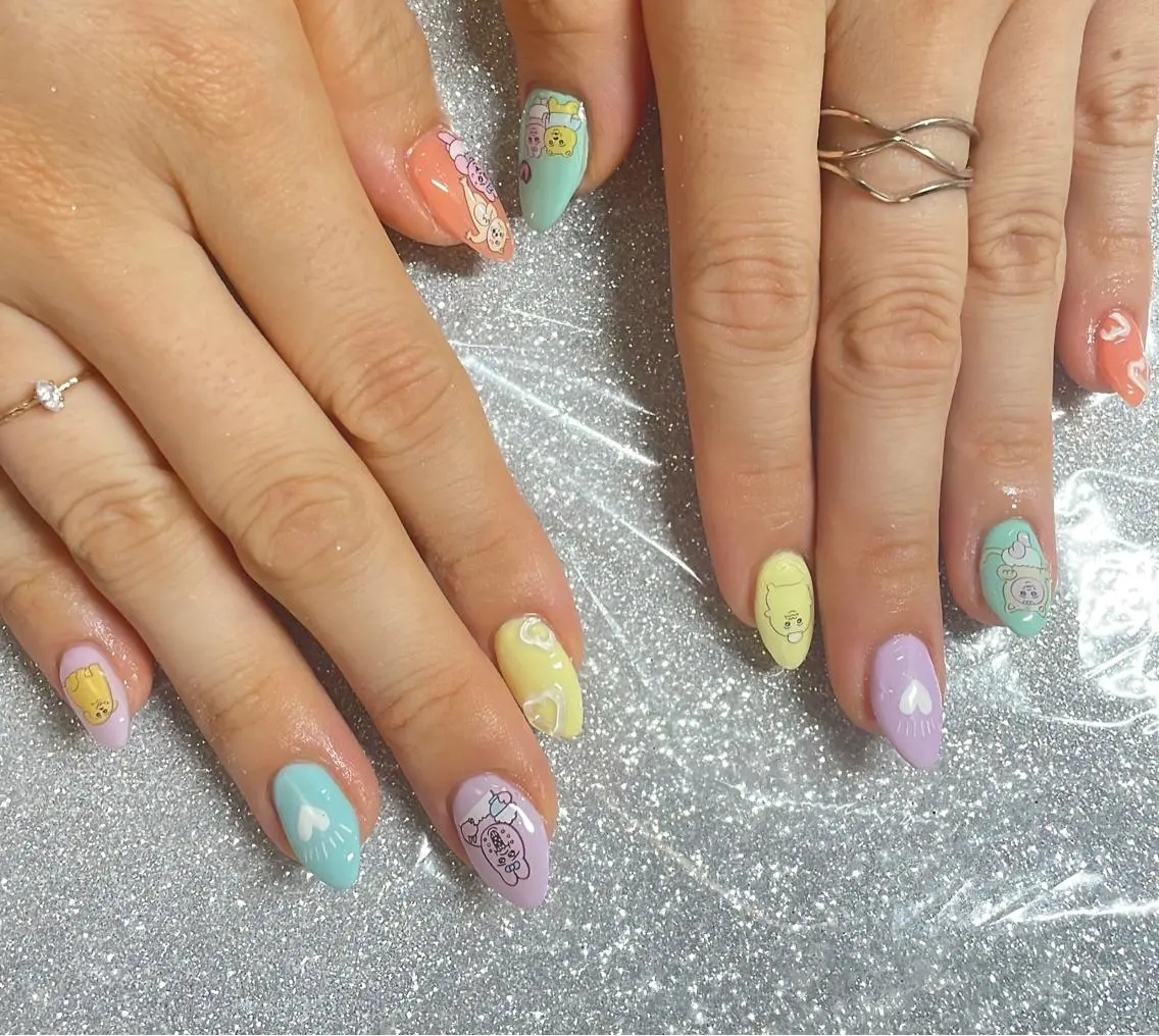 ネイル ハンドネイル VIERU 🌈🎀💖のネイルデザイン
