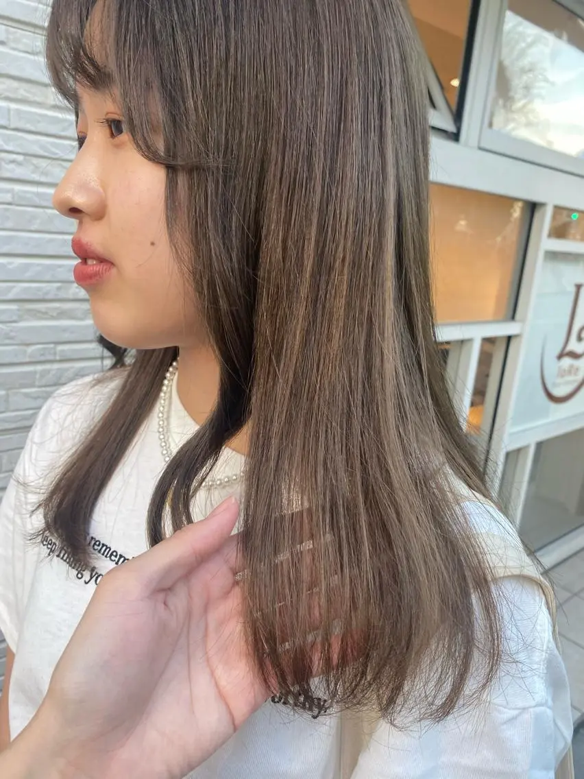 【✨今月限定　大人気✨】似合わせカット＋お肌が綺麗に見えるツヤカラー＋オージュアトリートメント💗シャンプーブロー込みの写真