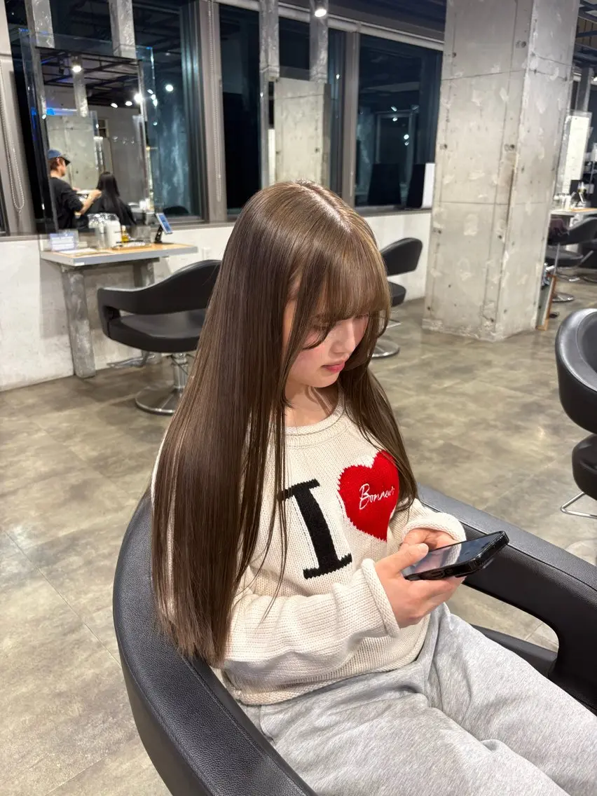ロング カラー ヘアカラー ハイトーン 横浜💞ミオのヘアスタイル