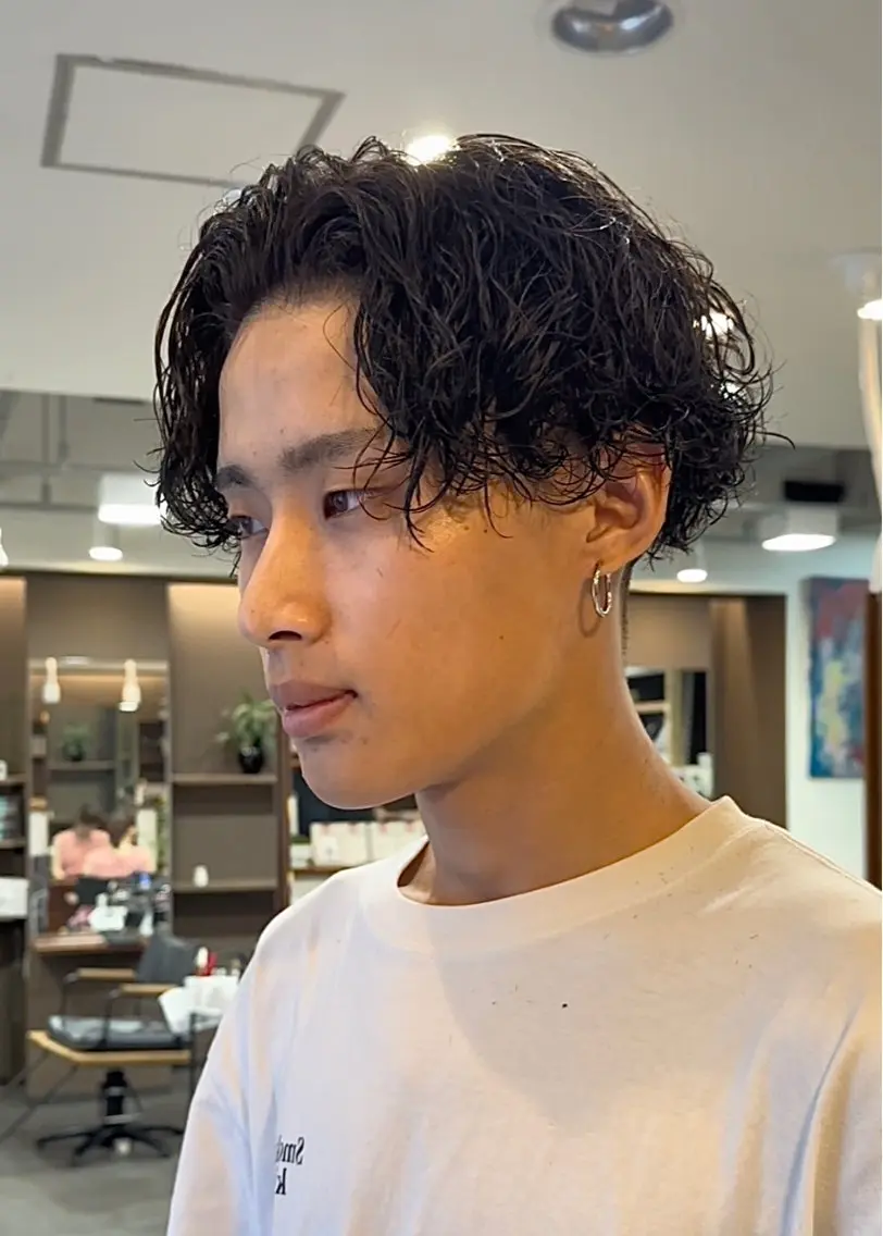 パーマ メンズ センターパート メンズパーマ 波巻きパーマ カット パーマ 年間2000名担当◎ パーマ職人/仲原佑樹のヘアスタイル