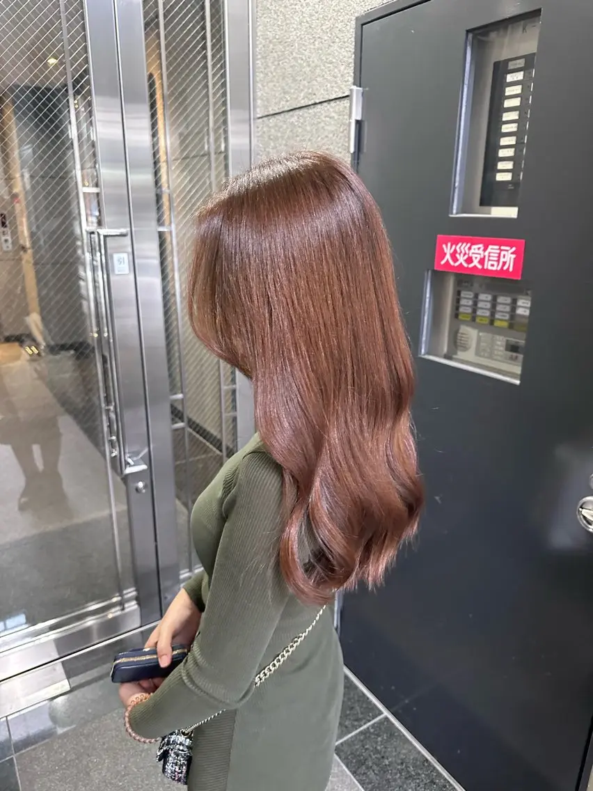 ロング カラー ヘアカラー トリートメント 小顔カット✨ 透明感カラー/村上のヘアスタイル