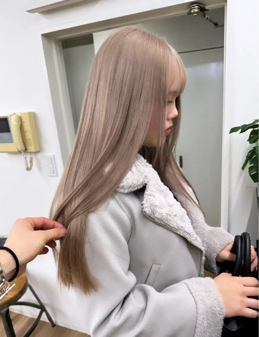 ロング カラー ベージュカラー ブリーチ ブロンド ブラウンカラー ケアブリーチ ブリーチ　ハイトーン 特化🌈フジタハルキのヘアスタイル