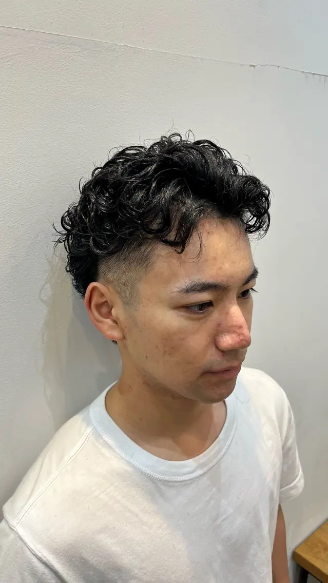 メンズ 岡野 豪のヘアスタイル