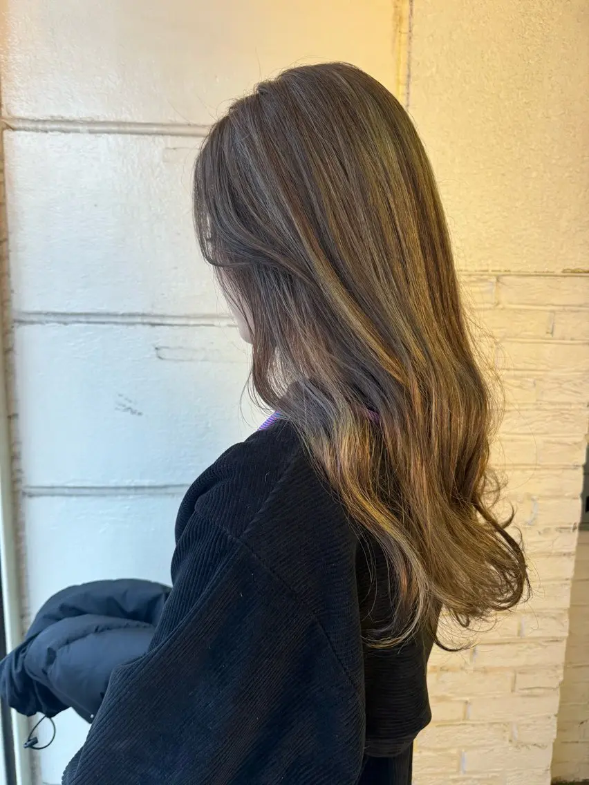 セミロング ヘアカラー つや髪♡/透明感 /なな🎀のヘアスタイル