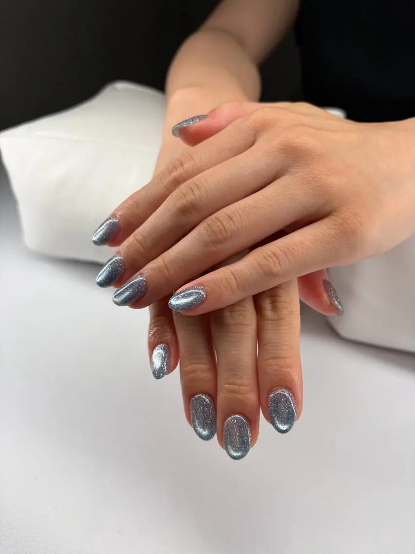 ネイル ブルー マグネットネイル ハンドネイル eyelash& nailsalonMのネイルデザイン