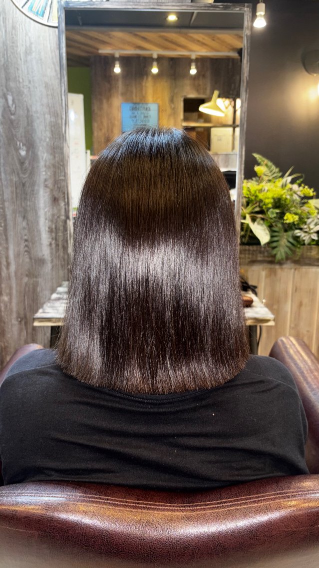 ミディアム カット 縮毛矯正 上田 良夢のヘアスタイル