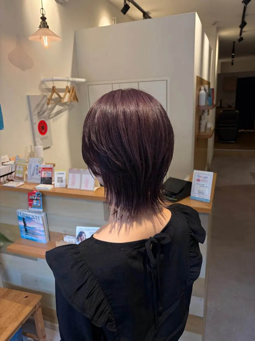 ミディアム カラー カット ヘアカラー トリートメント 荒井 茉凜のヘアスタイル
