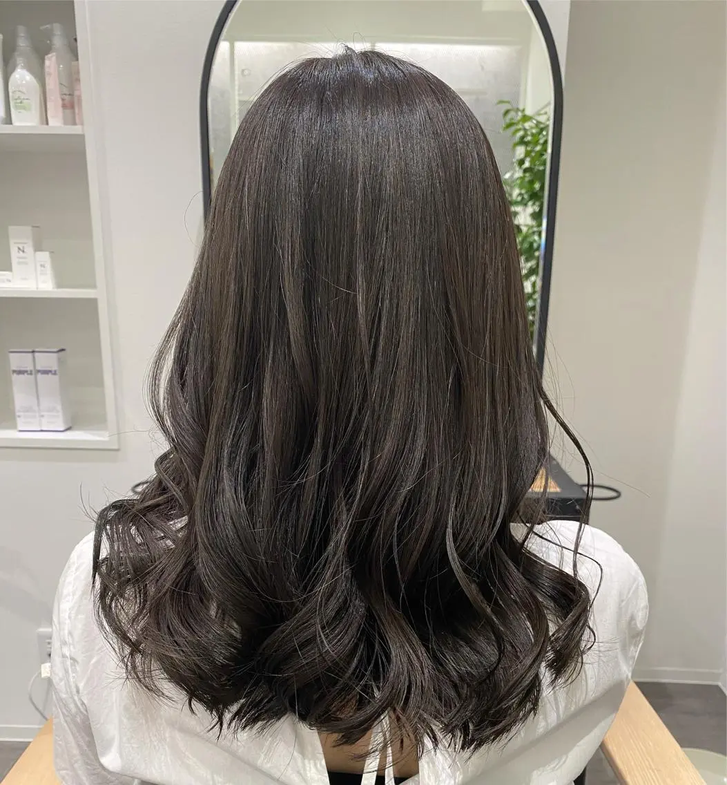 ミディアム カット ヘアカラー トリートメント ヘッドスパ トップスタイリスト/ アユミのヘアスタイル