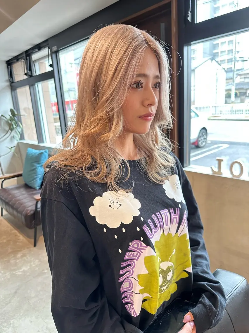 セミロング Baby美容師 Ninaのヘアスタイル